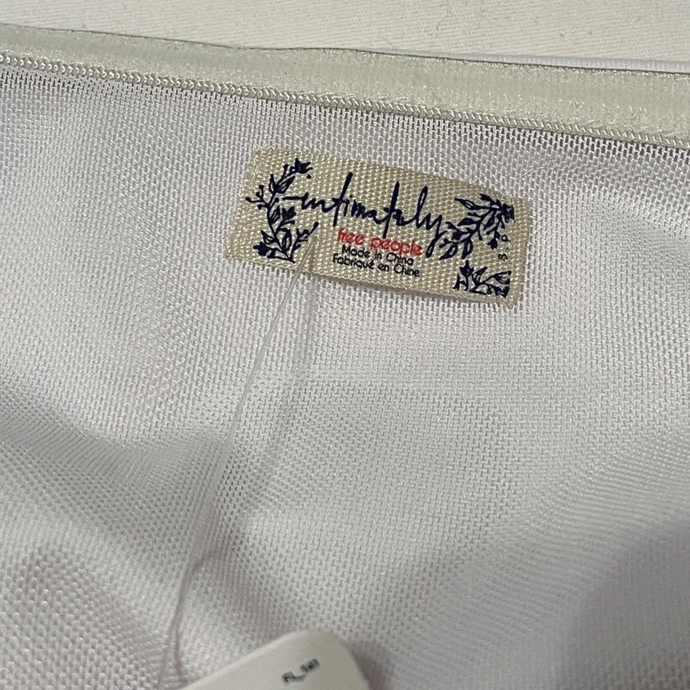 NWT Free People Intimately White V Cut Tube Top Crop Top Bandeau Top Small S - Picture 4 of 5